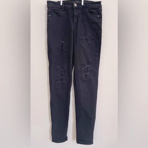 Tinseltown Junior Black Distressed Skinny Jeans